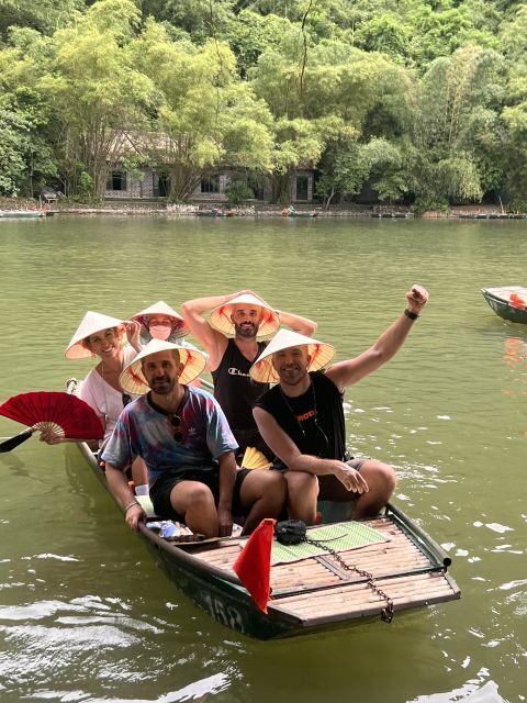 From Hanoi: Hoa Lu, Mua Cave and Tam Coc Full-Day Trip - Tam Coc on a Sampan: Hang Ca, Hang Hai, and Hang Ba
