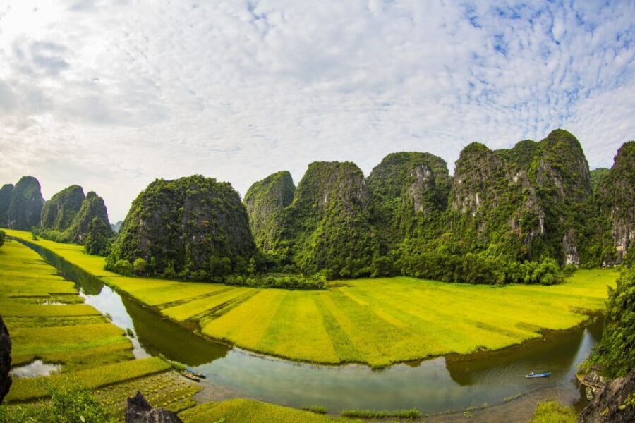From Hanoi: Hoa Lu, Mua Cave and Tam Coc Full-Day Trip - Hoa Lu: The Former Capital Stop That Sets the Story