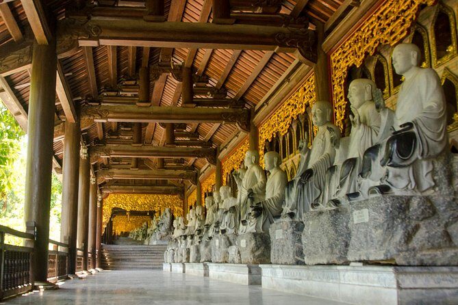 From Hanoi: Ninh Binh Tour Highlights - Transfer & Buffet Lunch - The buffet lunch: decent Vietnamese comfort, not a gourmet stop