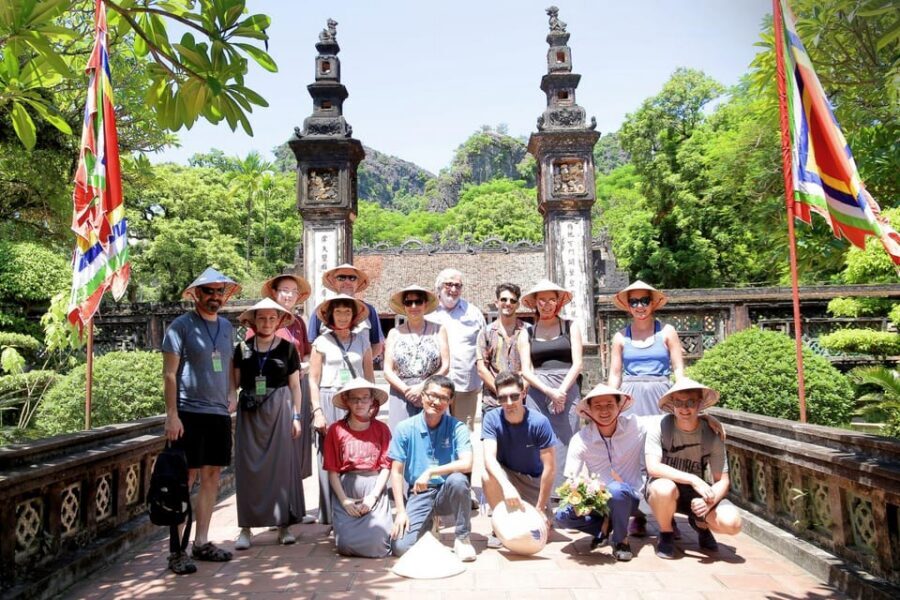 From Hanoi/NinhBinh: HoaLu-Bai Din- TrangAn- MuaCave-BichDon - Trang An boat caves: the ride through tunnels (and filming history)