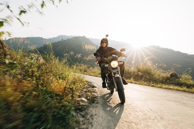 From Hanoi, Sapa: Premium Tour-3D2N Ha Giang Loop with Easy Rider - Day 2: Ma Pi Leng, Nho Quế, and a geopark trek
