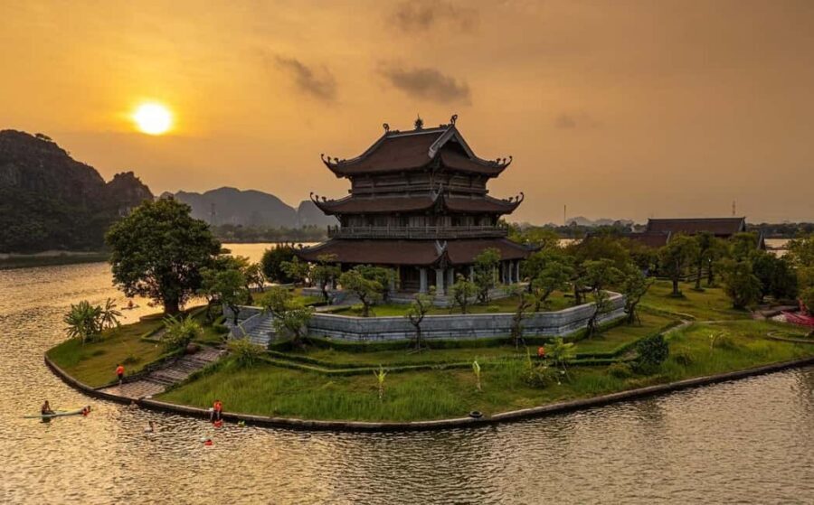 From Hanoi: Trang An Eco-tourism -Bai Dinh pagoda & Mua Cave - Why this one-day Ninh Binh run works: Bai Dinh, Trang An, Mua Cave