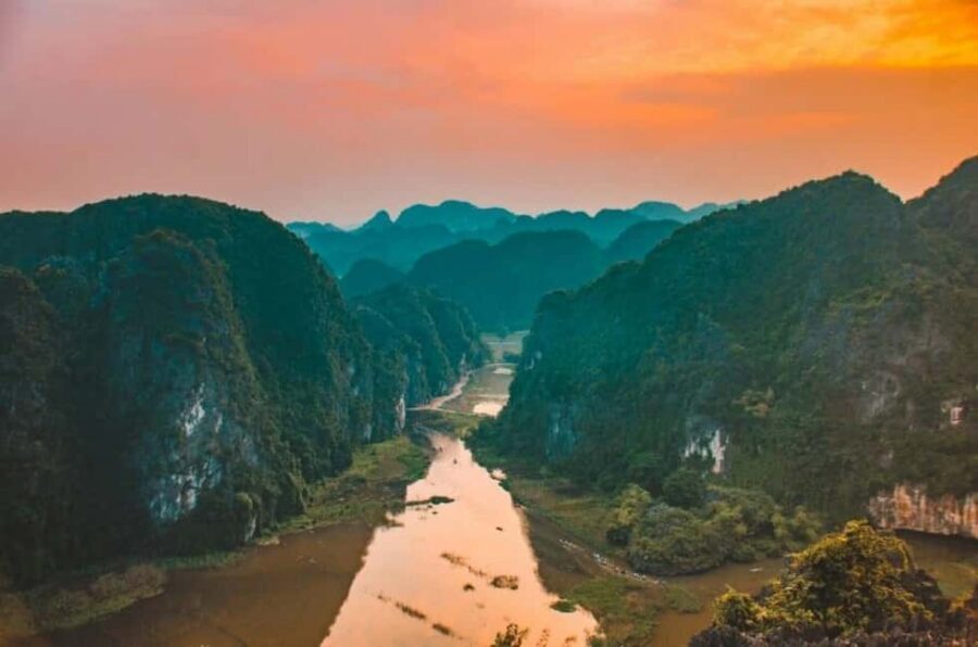From Hanoi: Trang An eco-tourism - Hoa Lu ancient & Mua Cave - Key things I’d circle on your Ninh Binh day