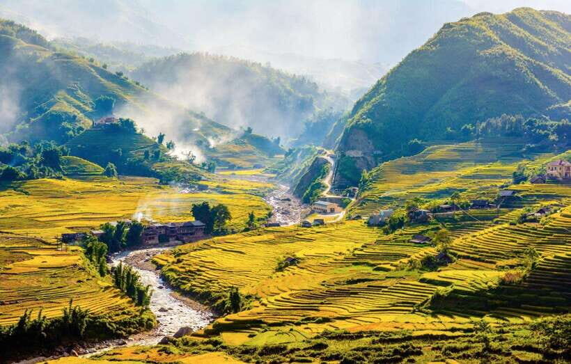 From Hanoi: Trek and Stay: 3-Day Sapa Highlands Adventure - Sapa in three days: what this Dong Bac trek really feels like