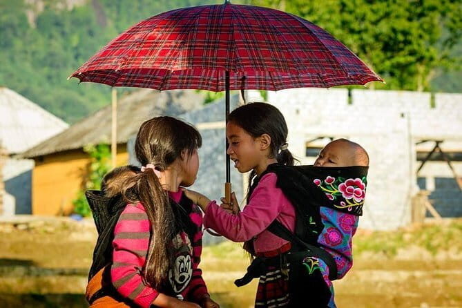 From Sapa: 2 Days 1 Night Trek Over Night At Homestay - What you’ll likely love most (based on what people remember)