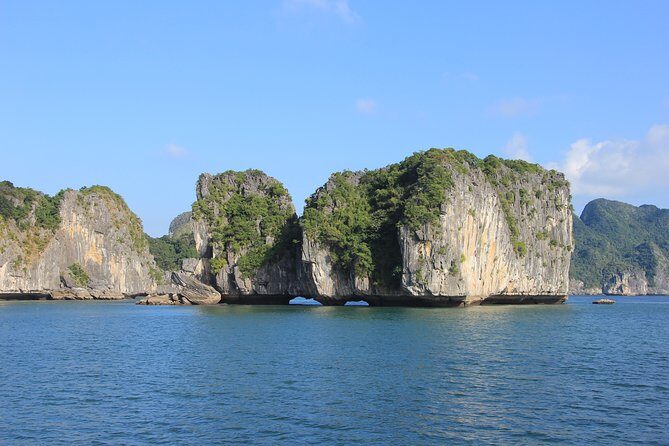 Full day boat trip with Cat Ba Captain Jack to Lan Ha Bay and Ha Long Bay - Lunch onboard: how the timing keeps the day moving