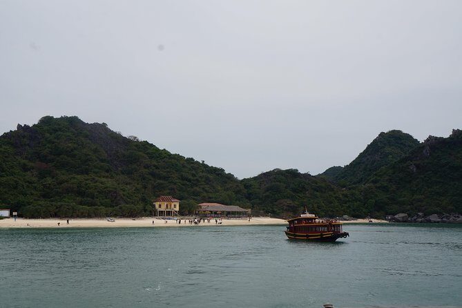 Full day boat trip with Cat Ba Captain Jack to Lan Ha Bay and Ha Long Bay - What to pack so the day feels easy (not annoying)