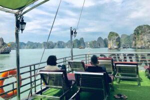 Full day trip to Lan Ha-Ha Long Bay from Cat Ba, avoid the crowds - Meeting at 8:30 and how the day is paced