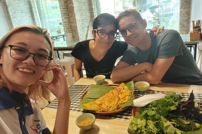 (Group/Individual) HANOI STREET FOOD TOUR - Hoan Kiem Lake: a calm reset plus photo time