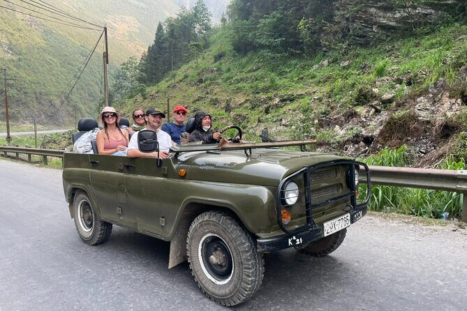 Ha Giang Army open Air Jeep 3 Days 2 Night Tour - Day 1: Ha Giang morning pickup to Dong Van via Heaven Gate and Dinh Vua Meo