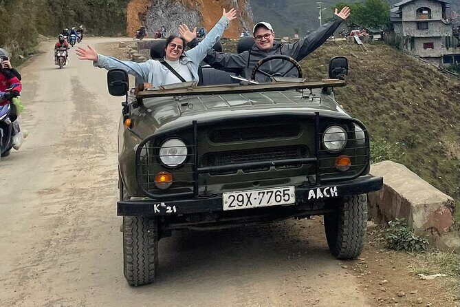 Ha Giang Army Open Air Jeep 4 Days 3 Night - Dong Van Town and the Vuong Family Residence: Hmong King Palace Area