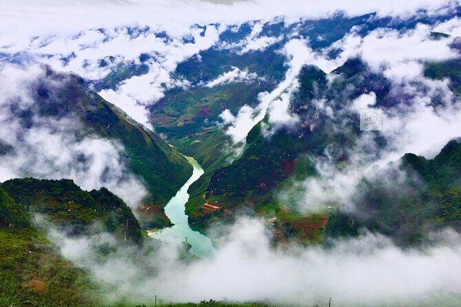 Ha Giang Loop 2D/1N Private Room + Free Dorm Hotel 1N before tour - Day 2: Dong Van Karst Plateau Geopark, Ma Pi Leng Pass, and Nho Que River