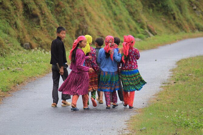 Ha Giang Loop 3 days and 2 nights Motorbike Tour with Easy rider - Day 3: H’mong villages around Meo Vac, Duong Thuong cornfields, lunch, then back to Ha Giang