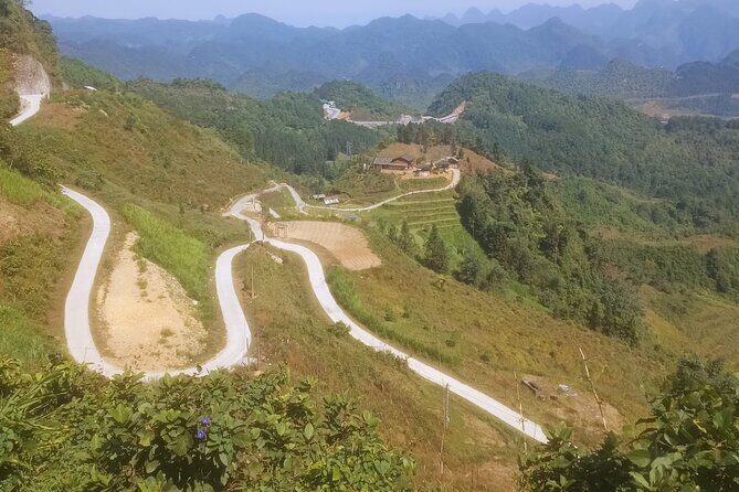 Ha Giang loop 3 or 4 Days, Small Group Tour (within easy riders) - Day 1: Quan Ba Heaven Gate, Ha Giang city time, and Du Già waterfall