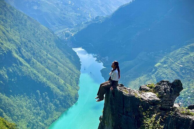Ha Giang Loop 3D/2N Private Room+Free Dorm Hotel 1N before tour - Day 1: Quan Ba Heaven Gate, Tam Son Town, and Dinh Vua Meo
