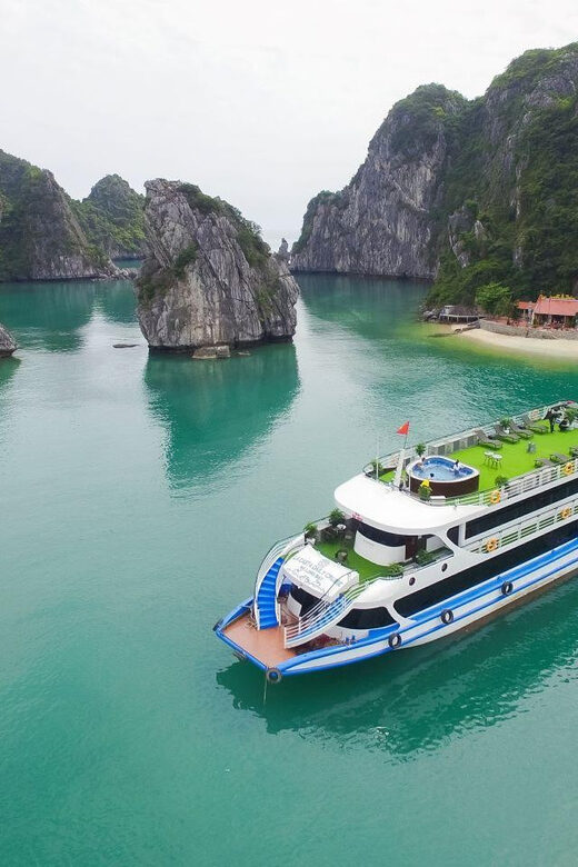 Ha Long Bay 8 hours daily tour on LA CASTA DAILY CRUISE - Ha Long Bay visit (about 2.5 hours): the scenery window