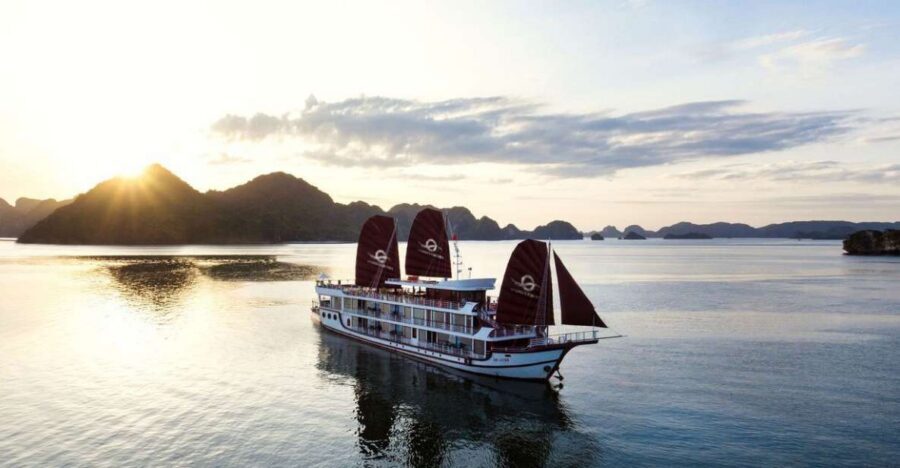 Ha Long & Lan Ha Bays: 2-Day Cruise with Meals & Kayaking - Key things to know before you go
