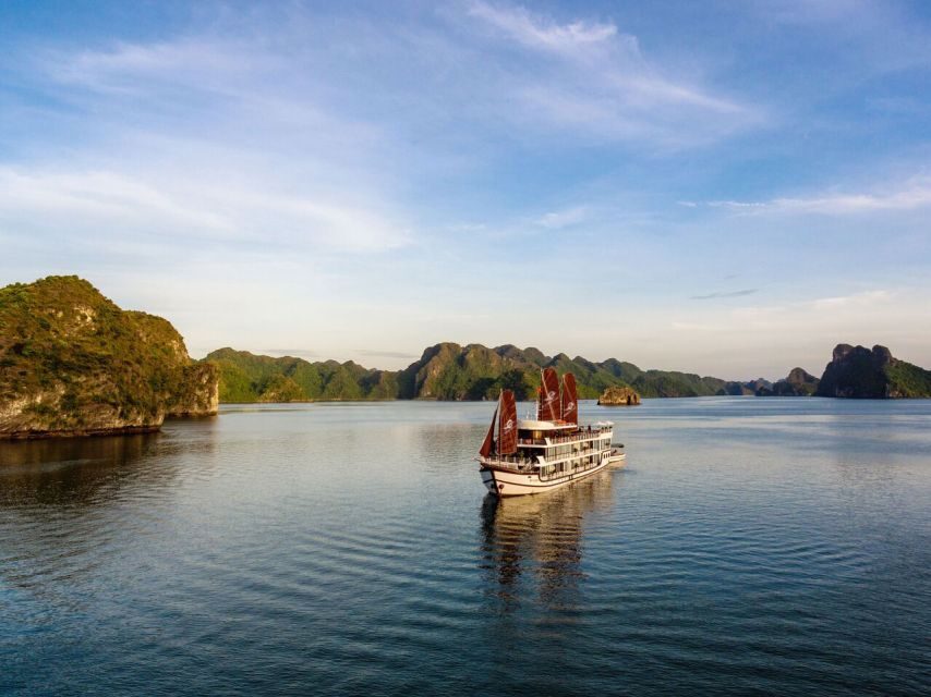 Ha Long & Lan Ha Bays: 2-Day Cruise with Meals & Kayaking - Weather, tides, and the few practical caveats to plan for