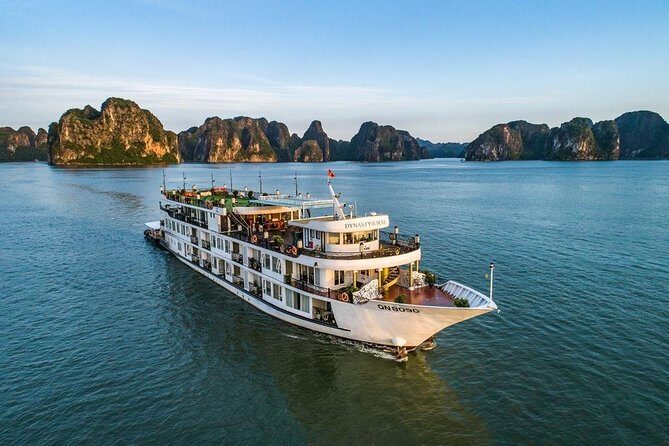 Halong Bay 2 Days 1 Night Cruise - Meals and the On-Board Evening Program