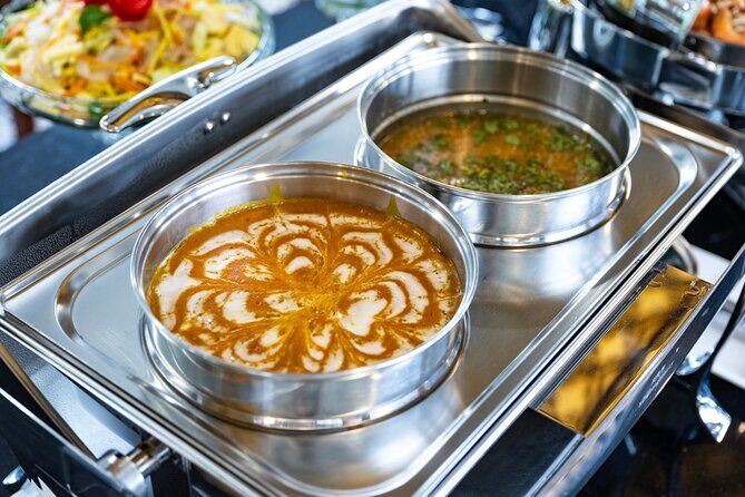 Halong bay 5star Cruise Day Trip: Buffet lunch & Limousine bus - Lunch on board and how the food timing works