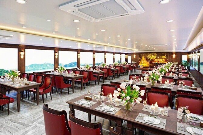 Halong Bay Day Tour By Diamond Era Cruise,Titop,Sung Sot & kayak - Buffet lunch and onboard drinks: what to expect and how to eat smart