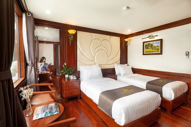 Halong Calypso Cruise 2d1n-All Inclusive Cruise with Transfer - Hanoi to the bay: the transfer that shapes your first day