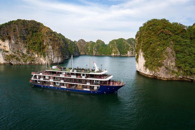 Halong Pandora 5 Star Cruise 2D1N-All Inclusive, cave, transfer - Cabin comfort: private balcony, AC realities, and bathroom checks