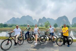 Hang Mua - Hoa Lu - Tam Coc Small Group Tour 8 People a Group - Hanoi-to-Ninh Binh morning: leaving early with less hassle