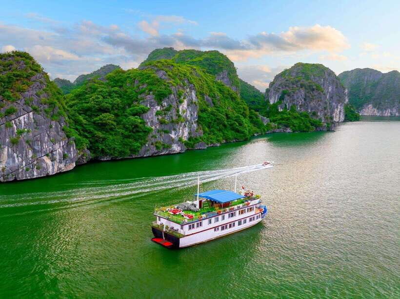 Hanoi: 2-Day Ha Long and Lan Ha Bay Cruise with Kayaking - Why Lan Ha and Ha Long feel different on this 2-day cruise