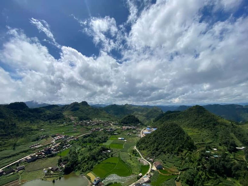 Hanoi: 4-Day Ha Giang Loop Jasmine Tour - Pickup, the big bus, and your early-morning arrival in Ha Giang City
