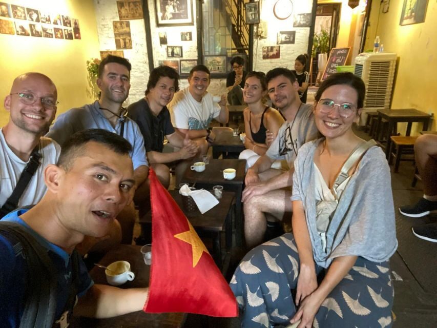 Hanoi: All-in-One Walking Tour Through a Train Street - Communal house stop: Đình Kim Ngân and how locals gather