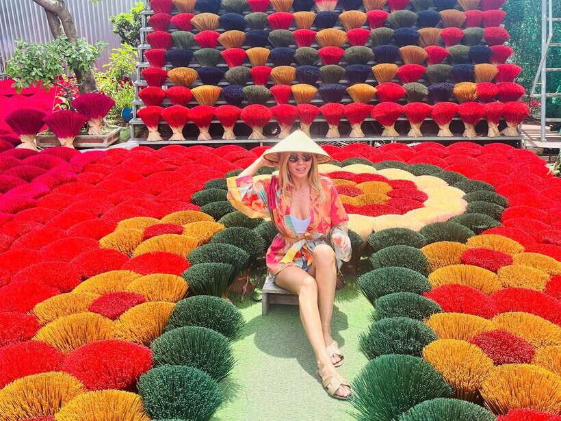 Hanoi: Artisan Tour with Incense, Hat-Making, or Ceramics - Getting picked up in the Old Quarter and what the travel time feels like