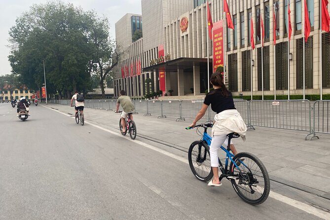 Hanoi City Bike Tour through Banana Island & Food Tasting - Food, Coffee/Tea, and Snacks: Why the Tasting Part Matters
