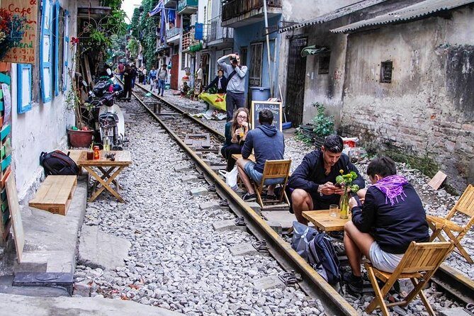 Hanoi City Half Day Private Tour: Hidden Corners & Train Street - Temple of Literature and National University: where education met politics