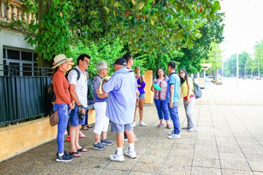 Hanoi: City Highlights Tour with Train Street & Hidden Gems - What to wear and bring so you don’t lose entry