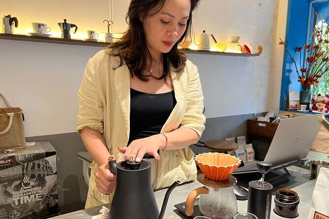 Hanoi Coffee Experience: 6 Brews, 9 Recipes & 3 Liquor Tastings - Guides who keep the room moving: Pa, Piey, Maxie, Trung, Stuart, Vanessa, Sam