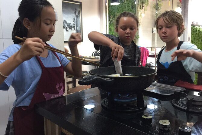 Hanoi Cooking Class and Market Tour in Ancient House - Price and Value: Is $45 a Good Deal?