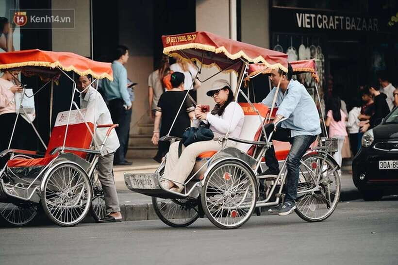 Hanoi: Cyclo the Old Quarter and Egg Coffee Tour - Temple of Jade Mountain and the Welcoming Morning Sunlight Bridge