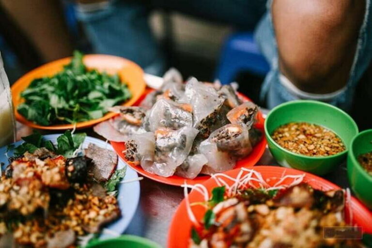 Hanoi: Eat Like a Local Small Group Street Food Tour - Walking the Old Quarter streets (yes, the scooters matter)