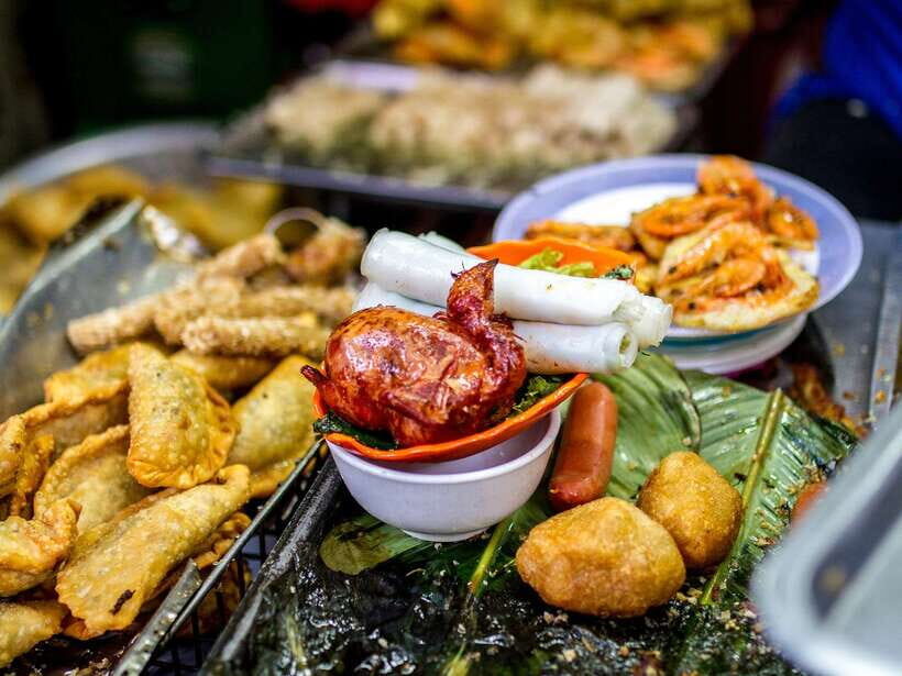 Hanoi: Eat Like a Local Small Group Street Food Tour - Who this Hanoi street food tour suits best