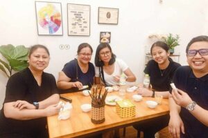 Hanoi Food Tours - Meet your guide: Apple, Helena, and Elena set the tone