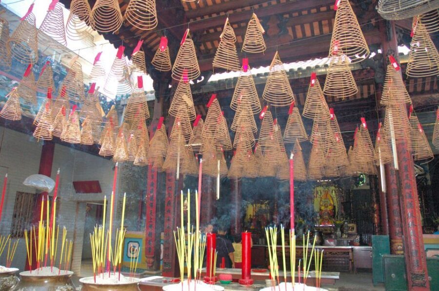 Hanoi: Full-Day City Tour with Lunch and Optional Extras - Lunch in the Old Quarter: set menu, eight dishes, real break