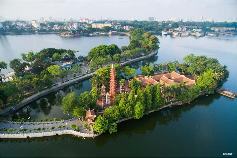 Hanoi: Full-day or Half-day Hanoi City Tour - Tran Quoc Pagoda on Golden Fish Island: A calm start on West Lake