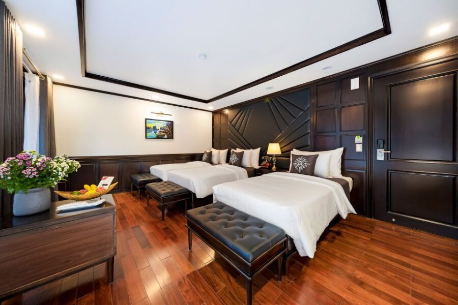 Hanoi: Halong Bay 2-Day 5-Star Balcony Cruise & Bathtub - Caves, kayaking, and swimming: fun with a few real-world notes