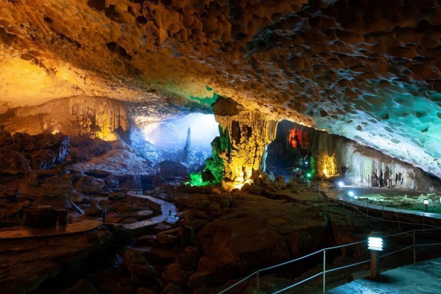 Hanoi: Halong Bay Day Trip with Titop Island, Cave, & Kayak - Price and value: is $40 worth it for one day?