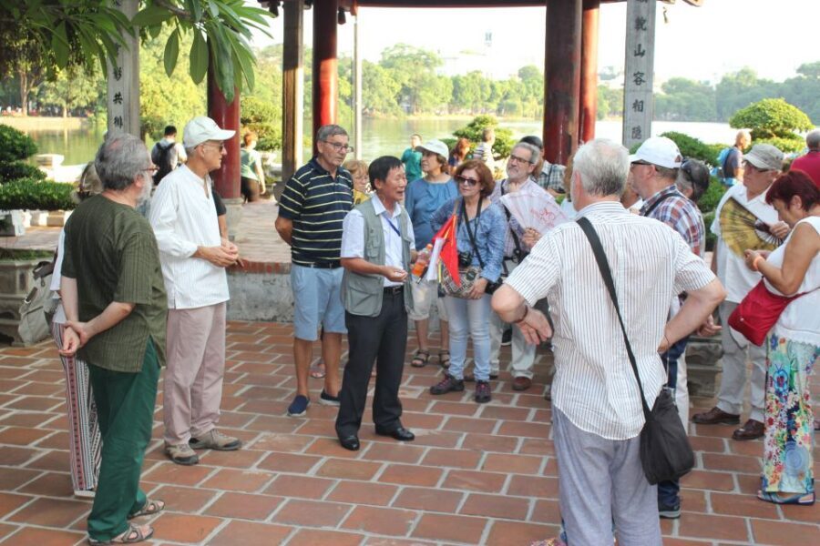 Hanoi Highlights: Full-Day Small Group City Tour with Lunch - Lunch in the real Hanoi style: when food becomes part of the story