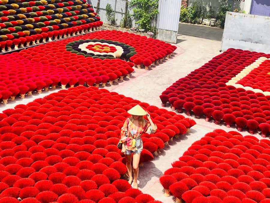 Hanoi: Incense Village, Hat, Lacquer Tour & City Highlights - Choosing the right option: half day, full day, or city highlights