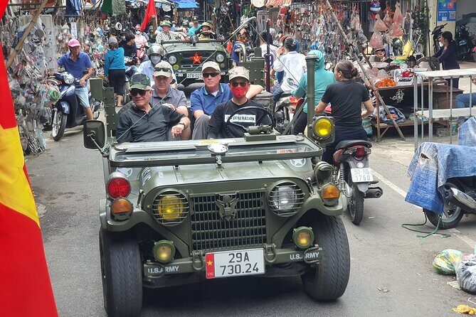 Hanoi Jeep Tour: Food, Culture and Fun by Vietnam Army Jeep - Stop 1: Chợ Trời backstreets and the maze feeling