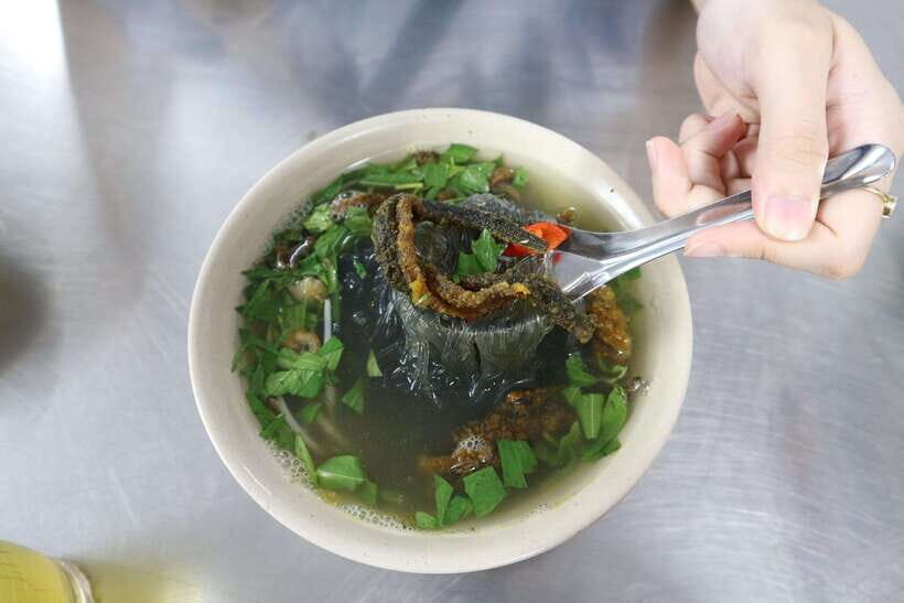 Hanoi: Michelin Guide Street Food Walking Tour - Choosing the add-ons: water puppet theatre or Train Street