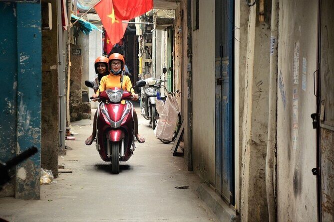 Hanoi Motorbike Tours Led By Women: Hanoi City Insight Motorbike Tours - West Lake: the calm break that makes the city feel whole